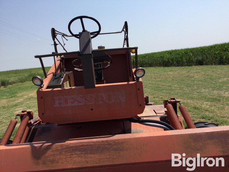 hesston-6600-image-14