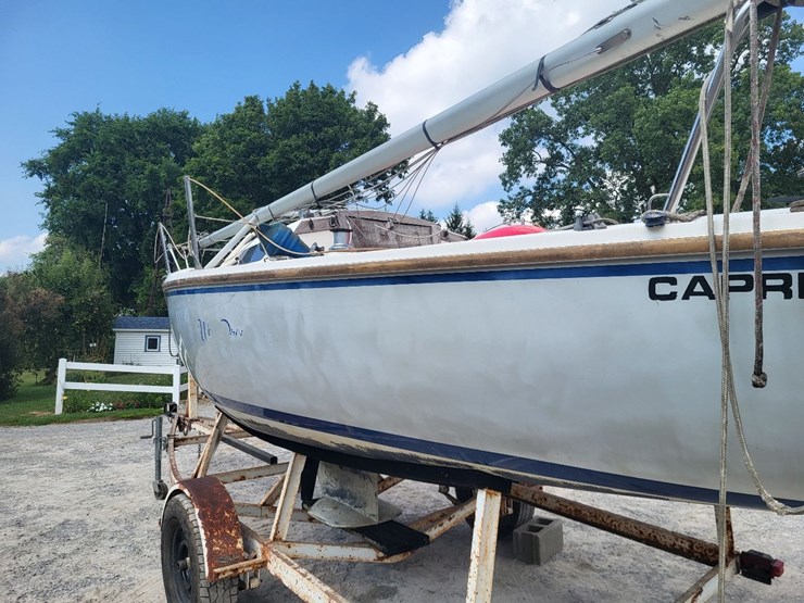 capri-sailboat-w/-single-axle-bumper-trailer-and-johnson-sailmaster-motor-image-21