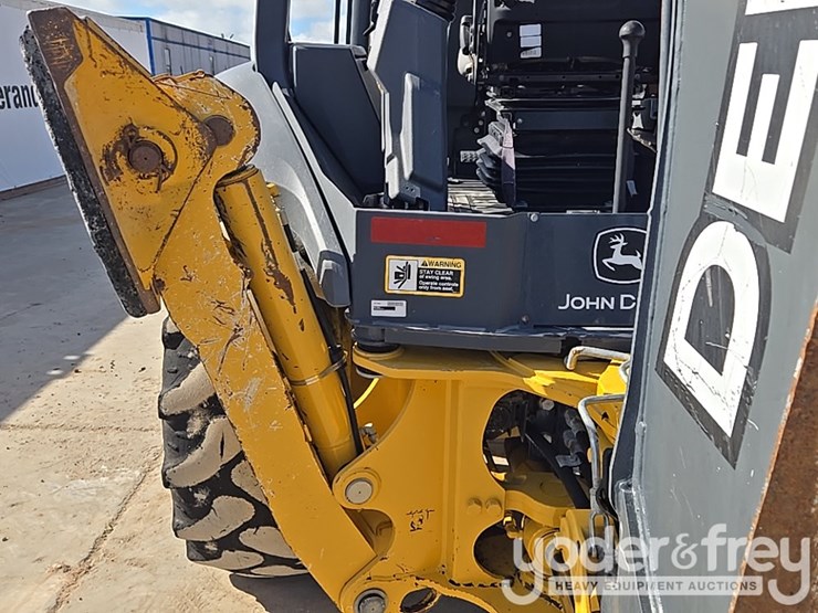 2019-deere-310sl-image-25