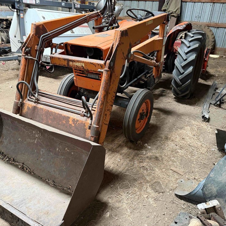 245 Kubota Tractor