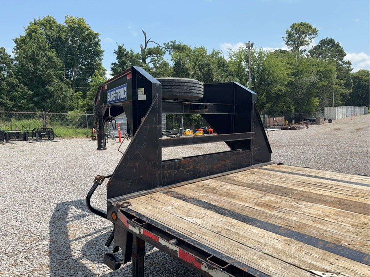sure-trac-30'-gooseneck-trailer-image-14