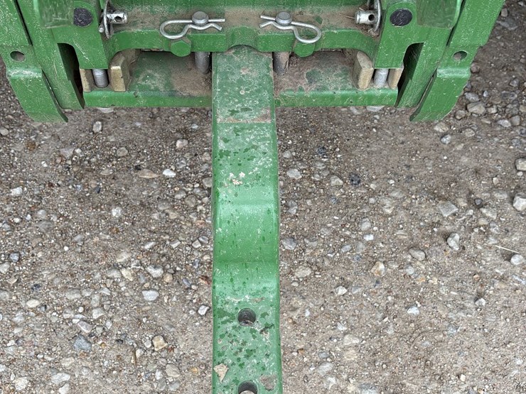 2023-john-deere-6r-155-image-10
