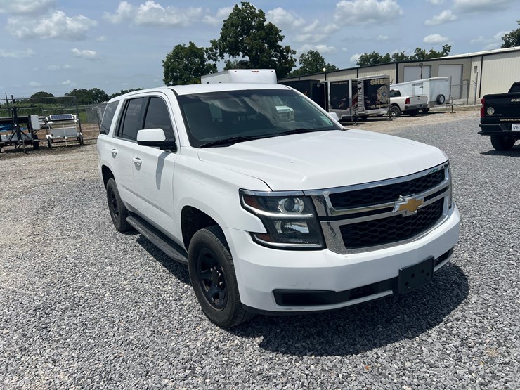 chevrolet-tahoe-image-4