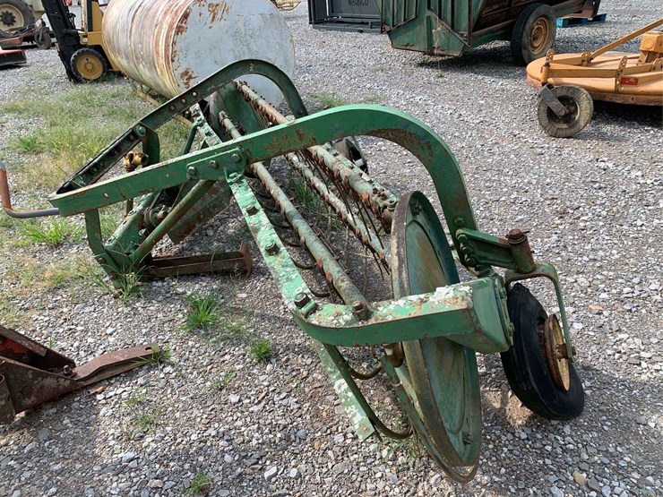 john-deere-3pt-hay-rake-image-10