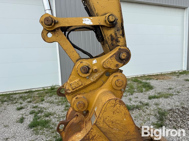 2019-caterpillar-325flcr-image-17
