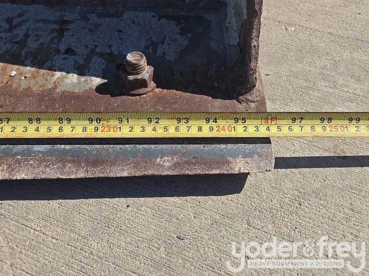 2019-genie-gth1544-image-20