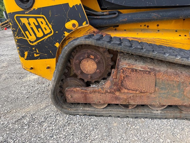 2004-jcb-190-image-12
