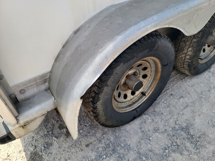 hart-tandem-axle-2-horse-bumper-trailer-w/tack-room-image-21