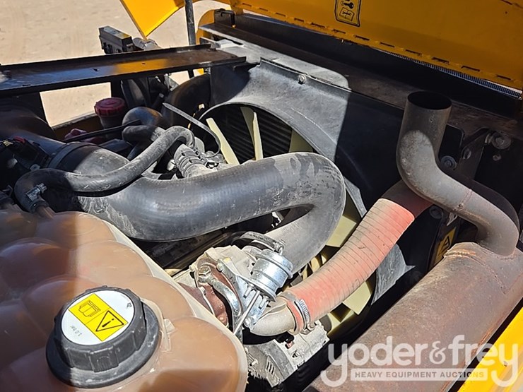 2018-jcb-930-image-29