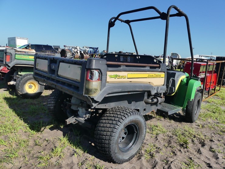 2012-john-deere-tx-4x2-image-3