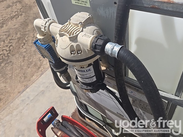 2012-peterbilt-348-image-59