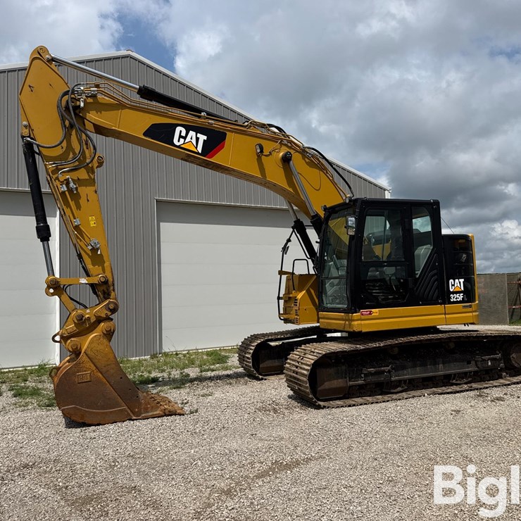 2019 CATERPILLAR 325FLCR