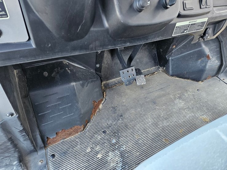 kubota-rtv900-image-57
