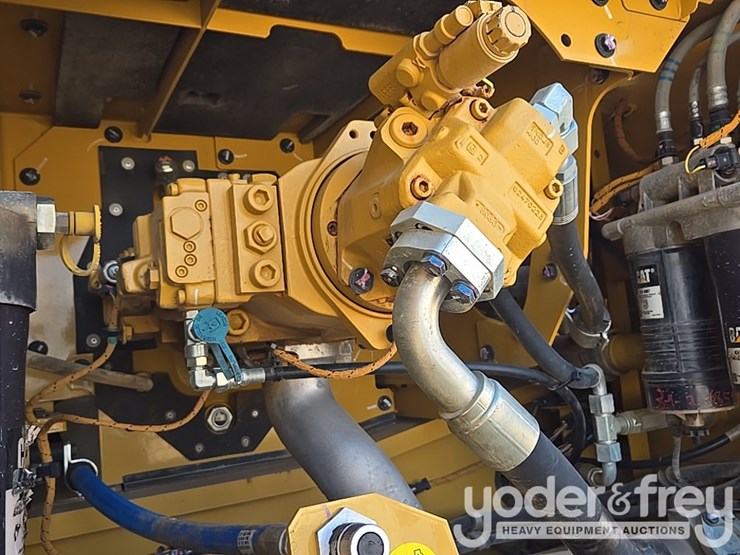 2019-caterpillar-336-image-41