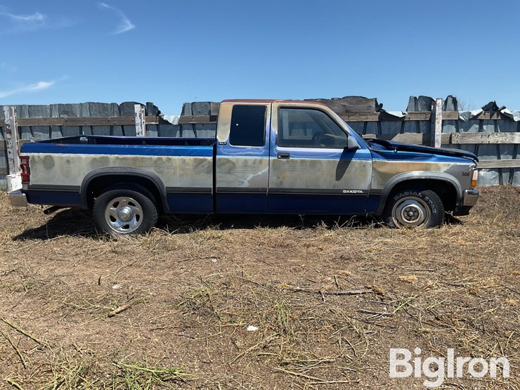 1994-dodge-dakota-image-4