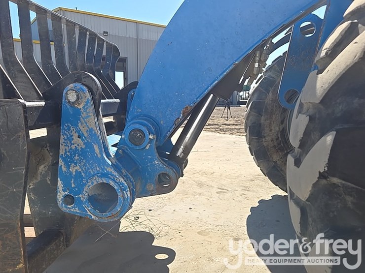 2019-genie-gth1544-image-24