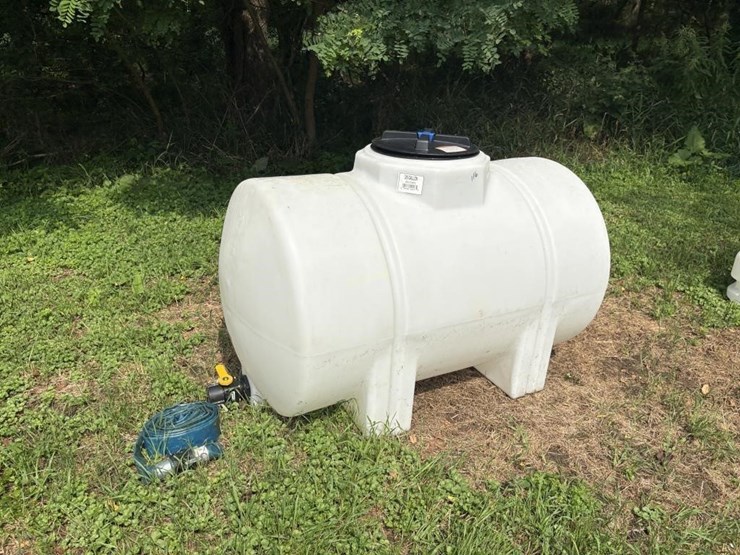 325-gallon-poly-tank-image-2