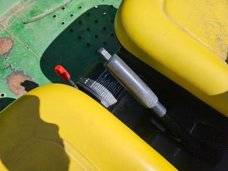 john-deere-gator-image-22
