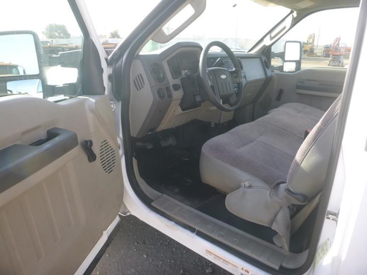 2008-ford-f450-image-12