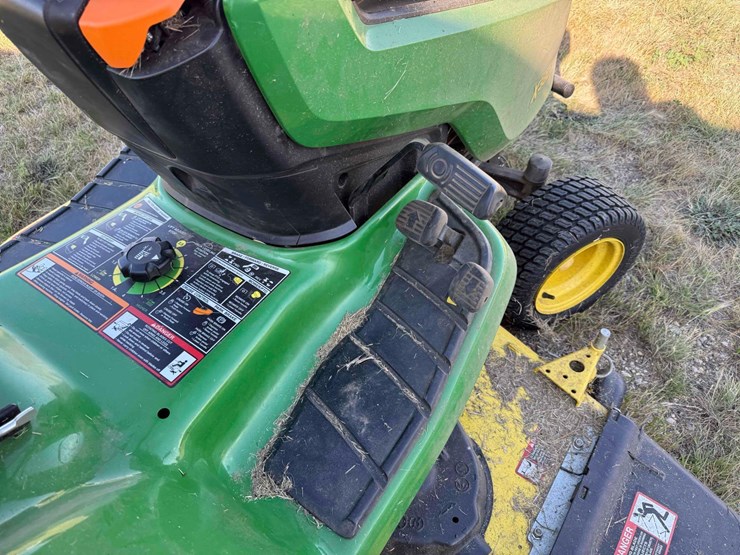 john-deere-x380-image-6