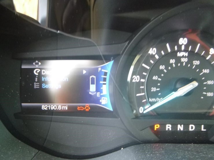 2016-ford-fusion-hybrid-sedan-image-31