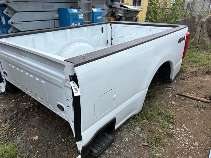ford-8-ft-image-1