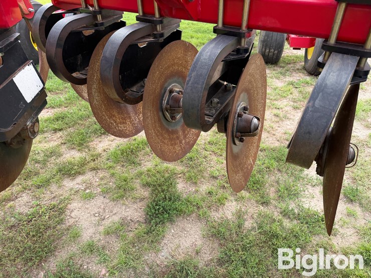 sunflower-4412-5-shank-disk-ripper-image-16