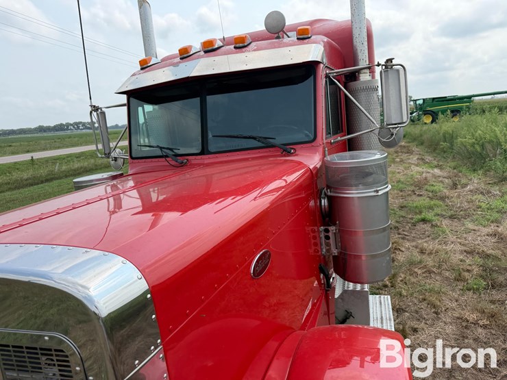 2005-peterbilt-379-image-11