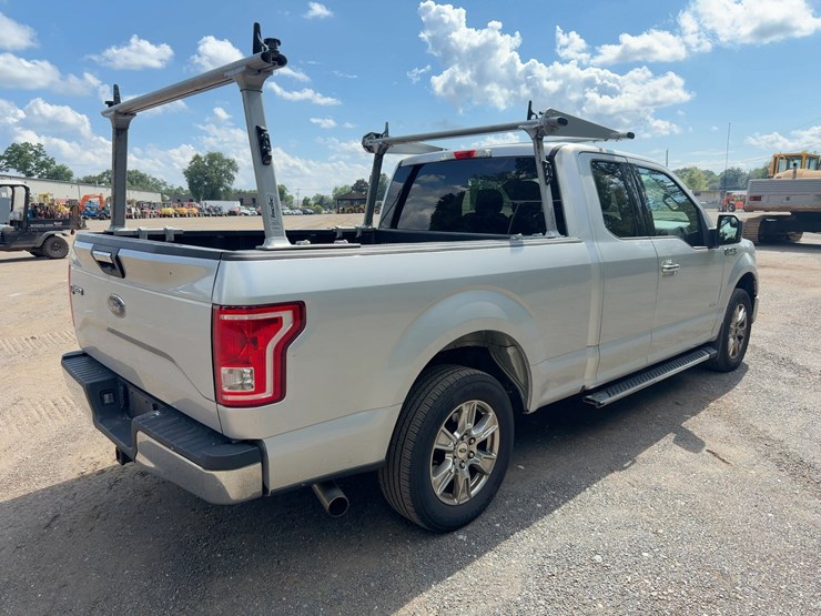2015-ford-f150-xlt-image-5