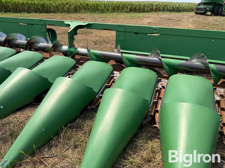 2016-john-deere-612c-stalkmaster-image-14