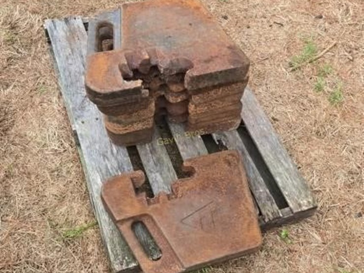 8--allis-chalmers-suit-case-weights-image-1