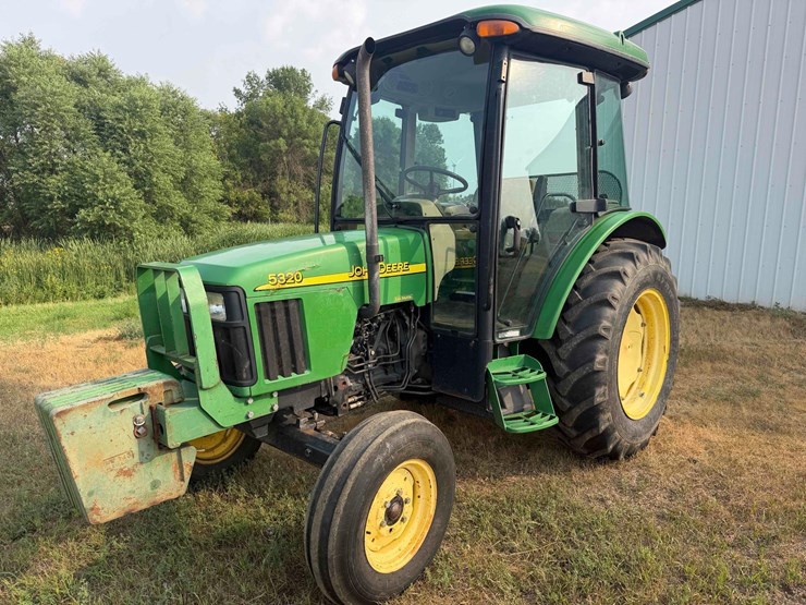 john-deere-5320-image-1