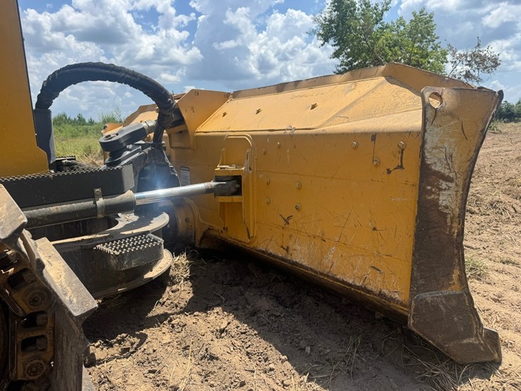 2019-deere-450k-image-11