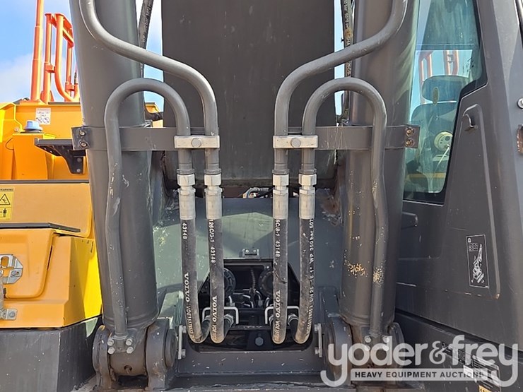 2019-volvo-ec300el-image-26