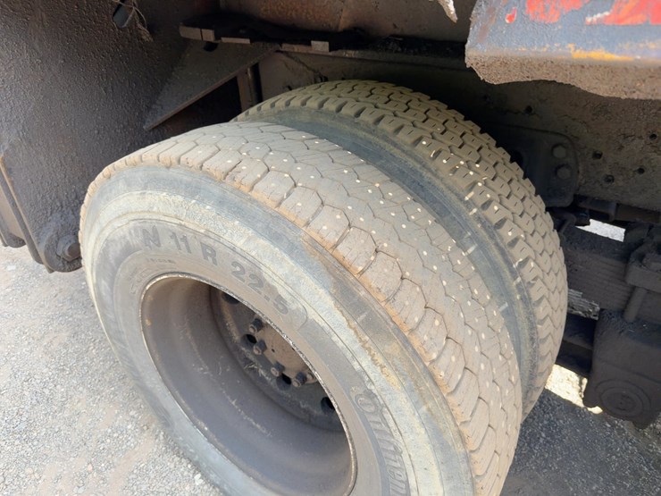 1996-ford-ltl9000-image-15