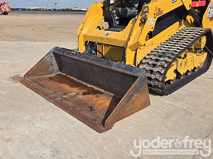 2024-caterpillar-259d3-image-16