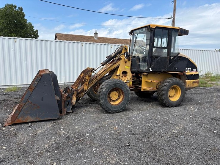 caterpillar-908-image-2