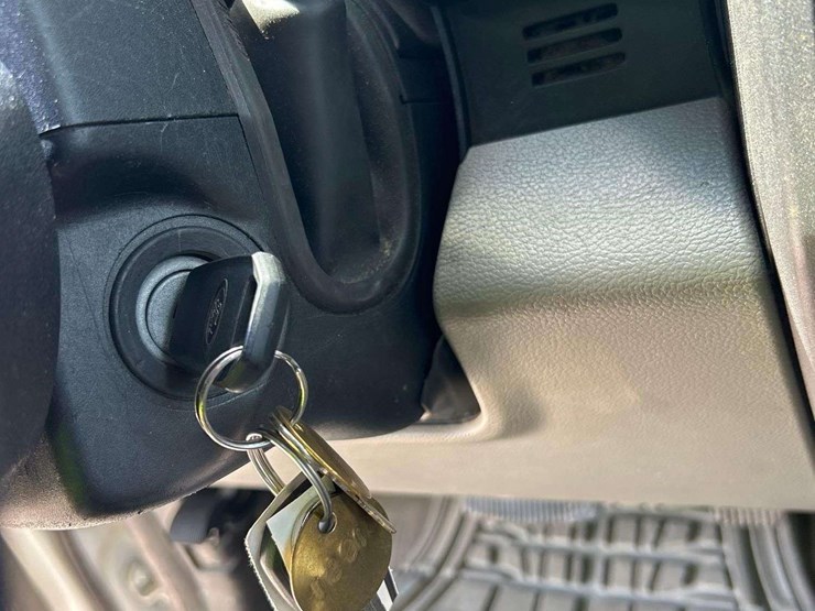 2017-ford-f550-image-22
