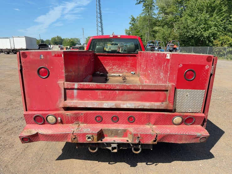 2005-chevrolet-3500-image-4