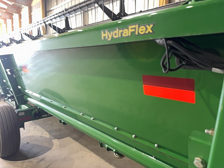 2011-john-deere-635f-image-16