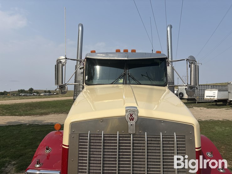 2006-kenworth-t800-aerocab-t/a-truck-tractor-image-12