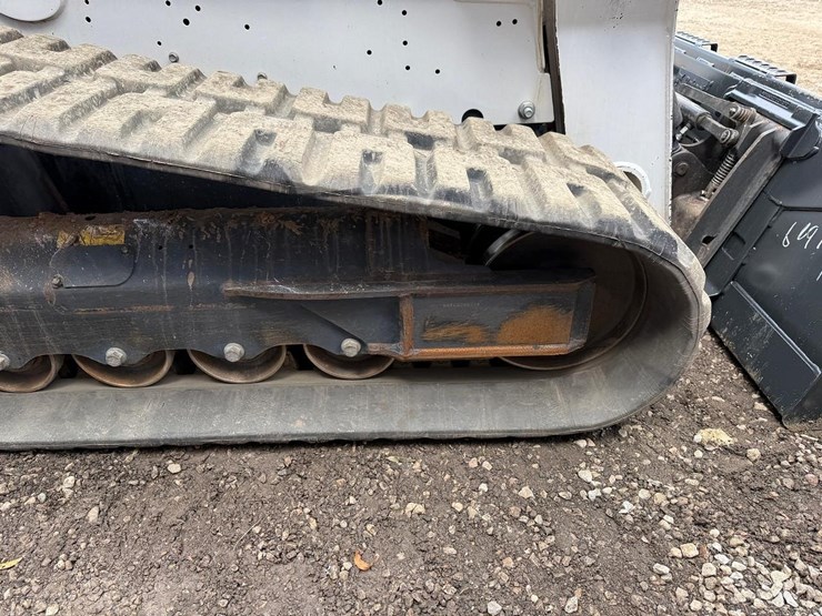 2020-bobcat-t770-image-14