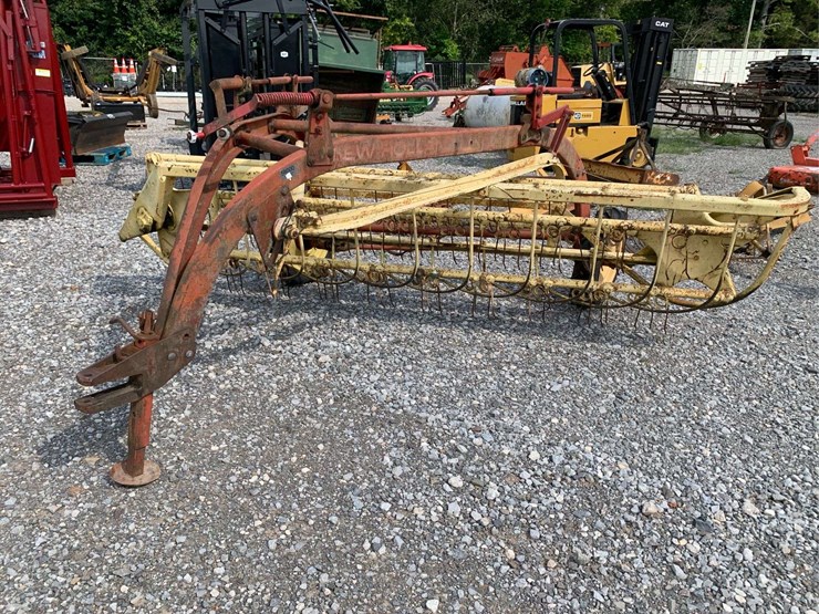 new-holland-256-image-1
