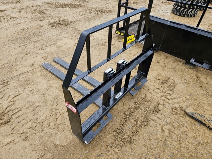 #221-•-kivel-48"-3500-lb-pallet-fork-image-3