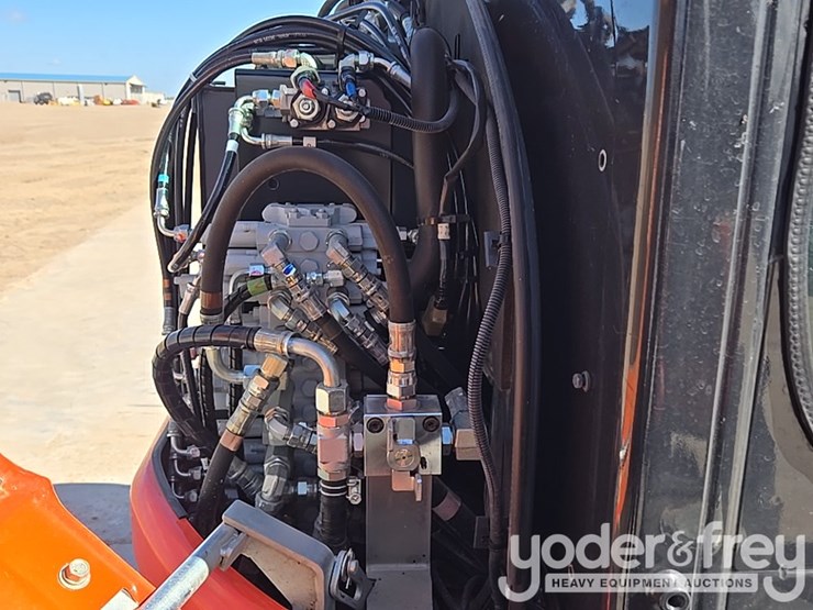 2023-kubota-kx033-4-image-37