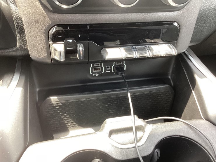 2021-dodge-1500-image-53