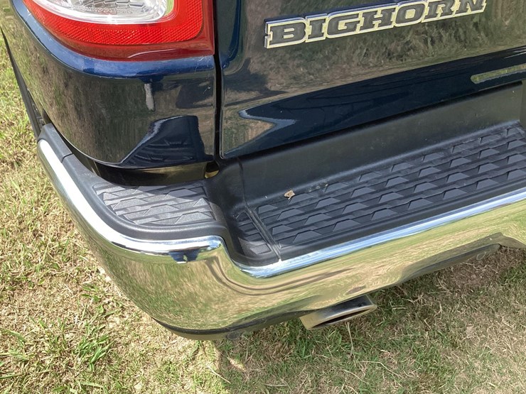 2021-dodge-1500-image-36