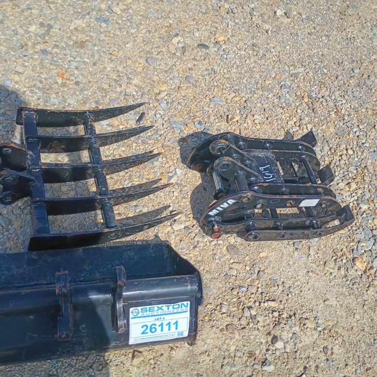 #26111 • Mini Excavator Attachment Set