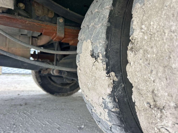 2017-ford-f550-image-31
