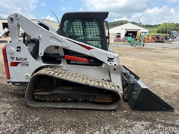 2020-bobcat-t770-image-5